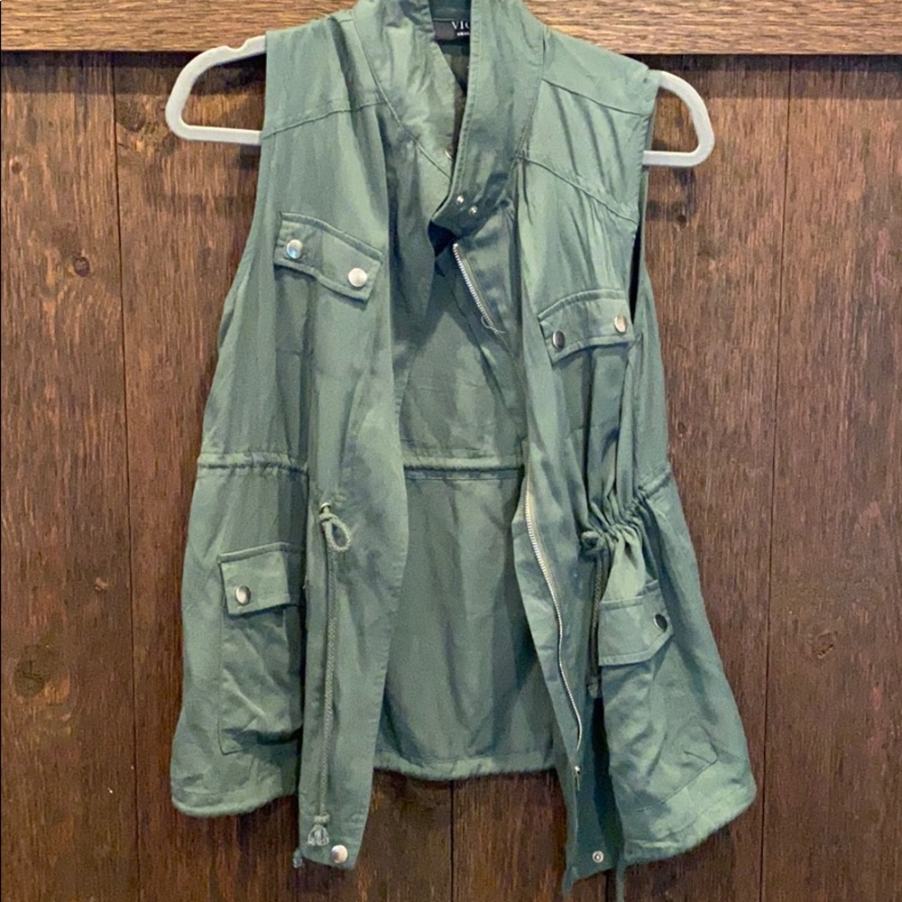 Vici army utility vest size small